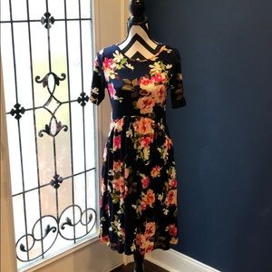 Women’s Midi Dress With Pockets